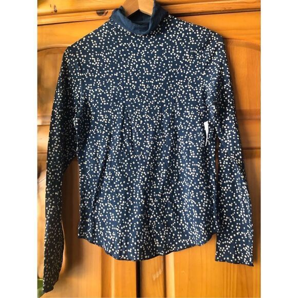 NWT Gap Feather Turtleneck Long Sleeve Shirt Size M - Picture 1 of 8